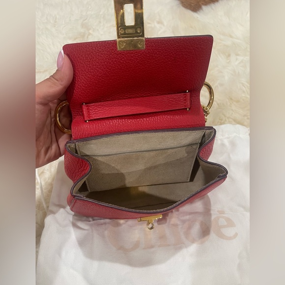 NEW: Chloe Small Drew Crossbody Bag in Red with Gold hardware - Picture 4 of 8